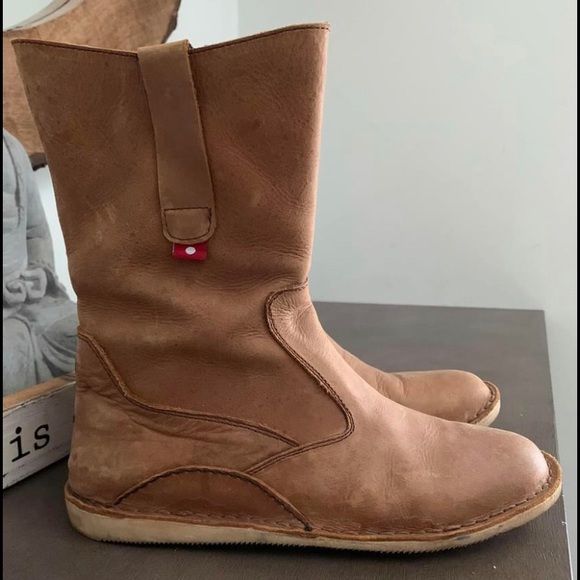 Oliberte Boots - Picture 2 of 2